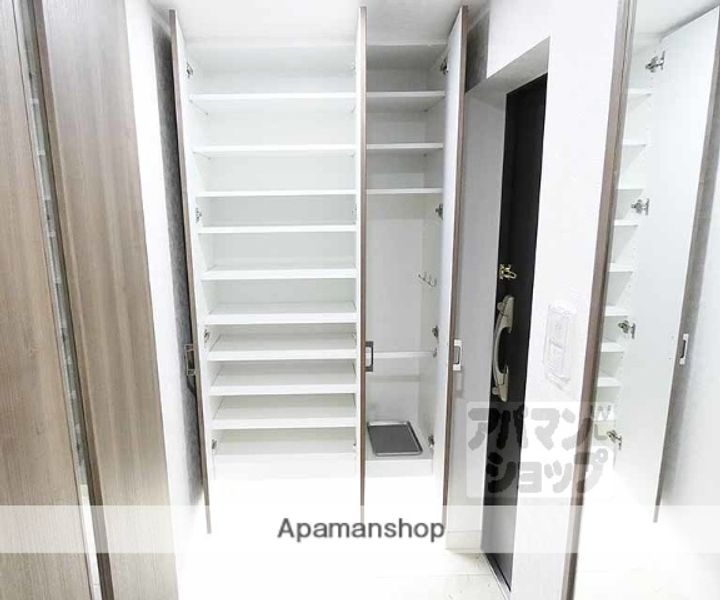 リーガル京都御所西III403の内装