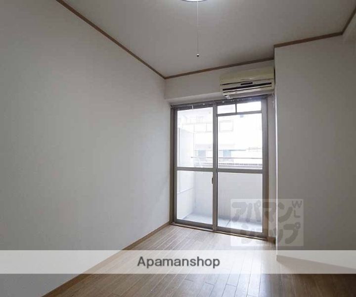 ルネッサンス・ドゥ507の居間