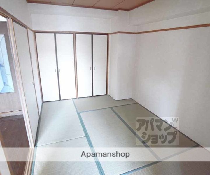 エスポワール桃栄305の居間