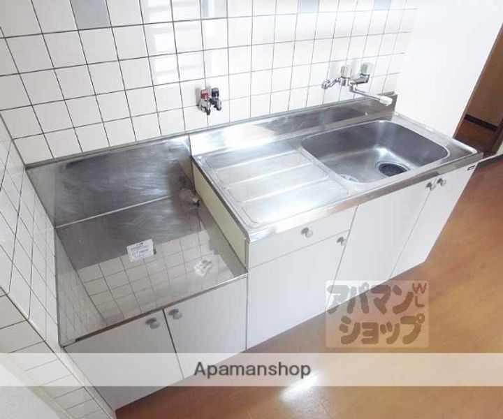 ラヴェンダーホームズ105のキッチン