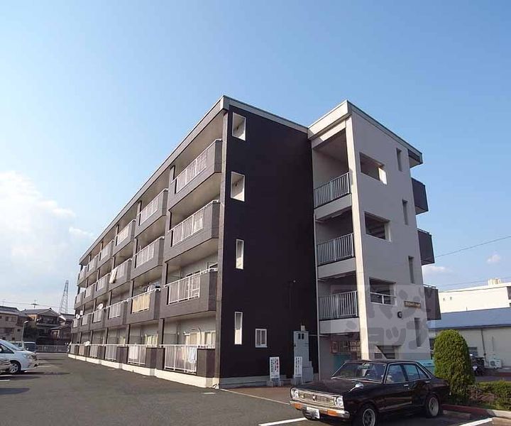 ミローズコートの外観