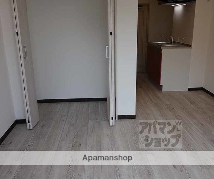 長岡プラザ301の居間