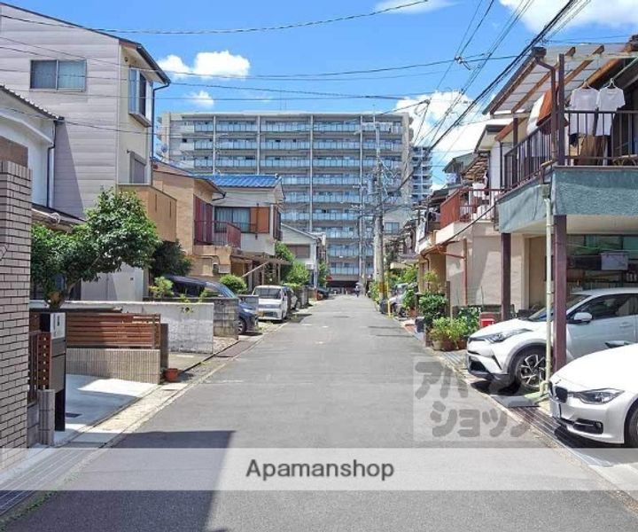 京都府向日市寺戸町八ノ坪(一戸建)の賃貸物件戸建ての周辺