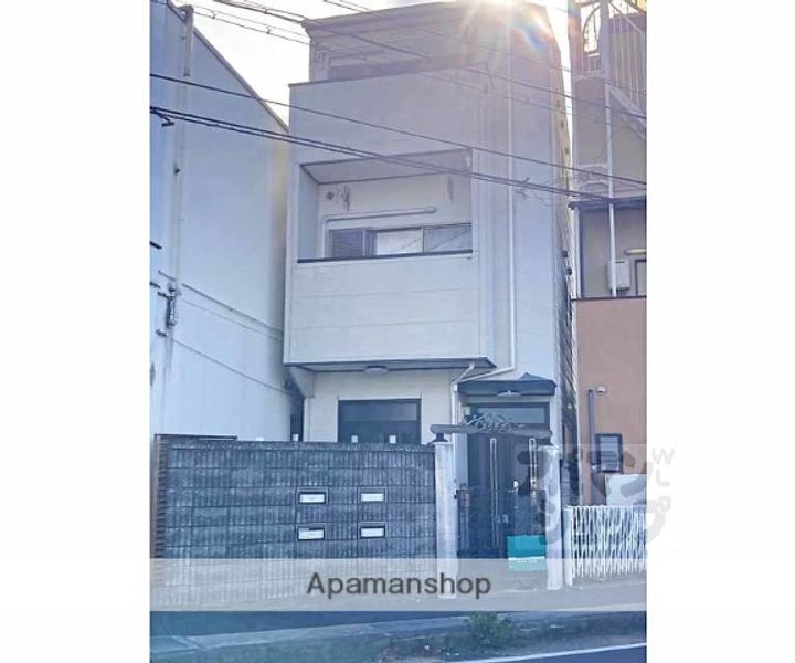 ハイツ千足301の外観