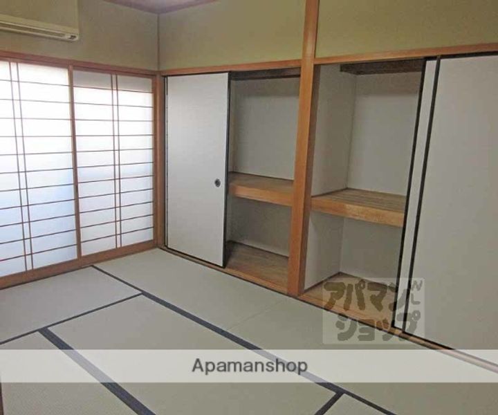 メゾン笹野302の居間