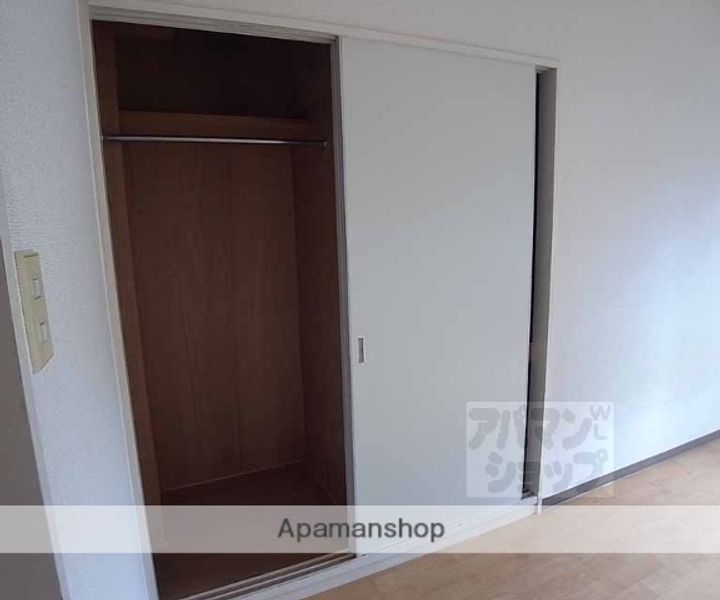 ハイツ北芳2Cの内装