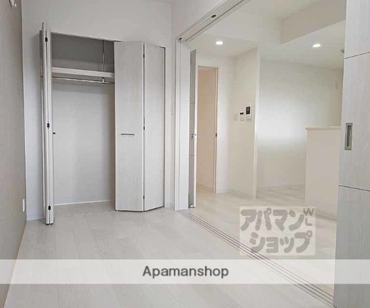 PLUM OWL IIの内装