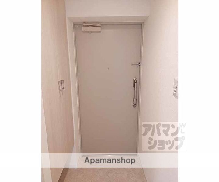 PLUM OWL IIの玄関