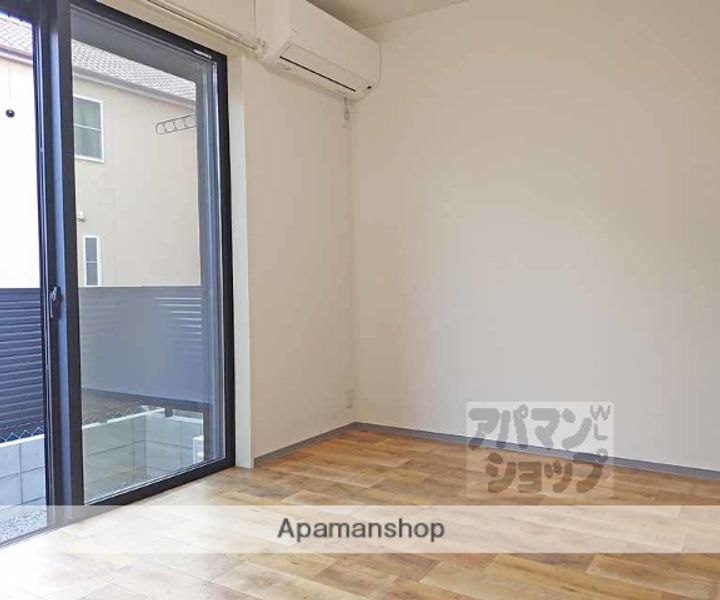 リーブルコート西裏103の居間