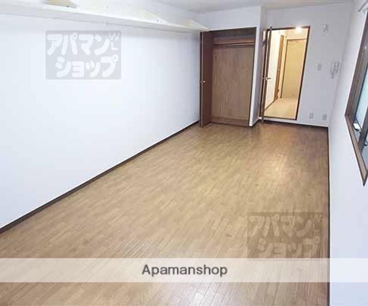 メゾン・ウィーブ4-Fの居間