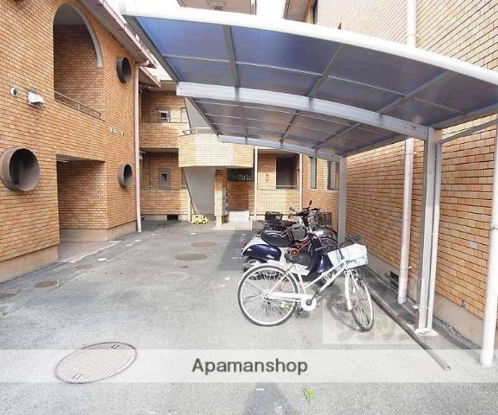 コーポシオン302の外観