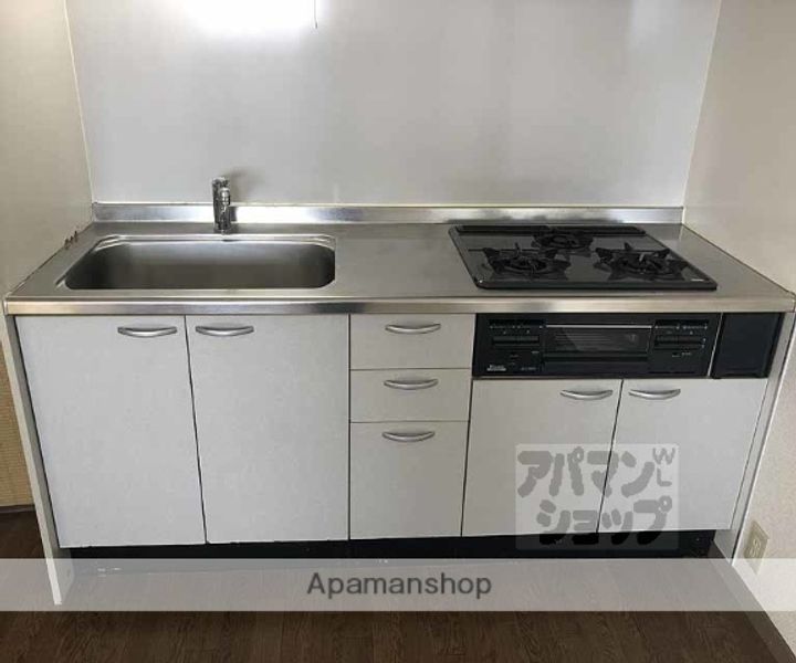 山菱マンション404のキッチン