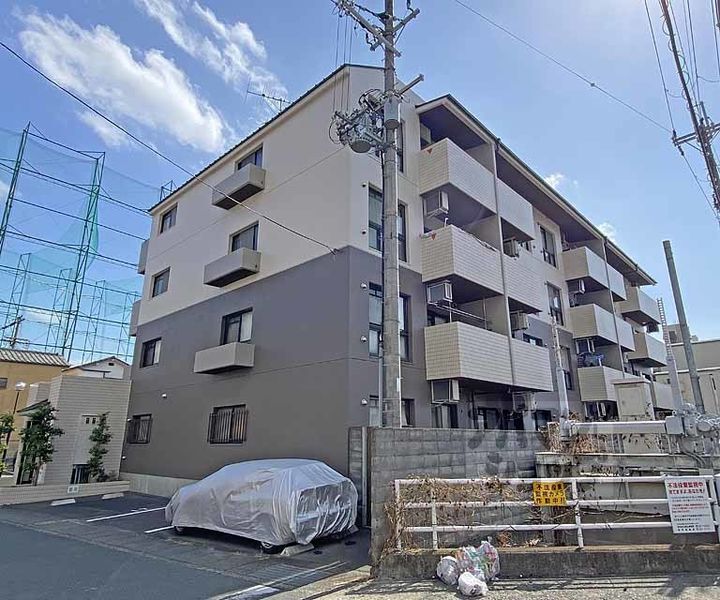 コーポラス桂206の外観