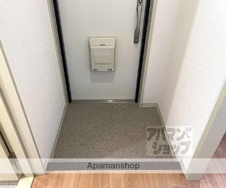 ルミネ玉山の玄関