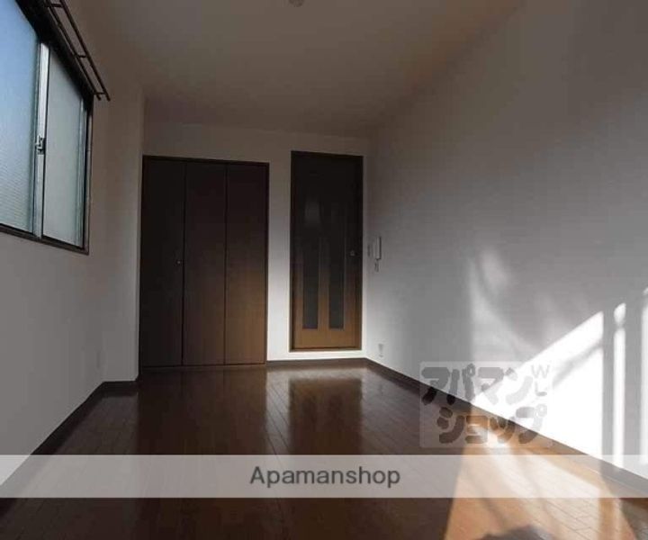 セカンドサンイースト桂303の内装