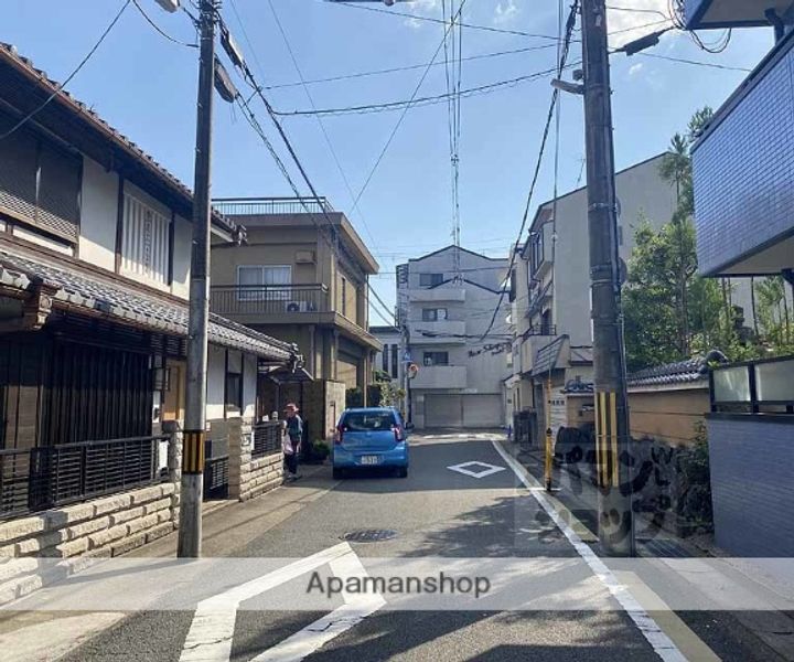 セカンドサンイースト桂303の周辺