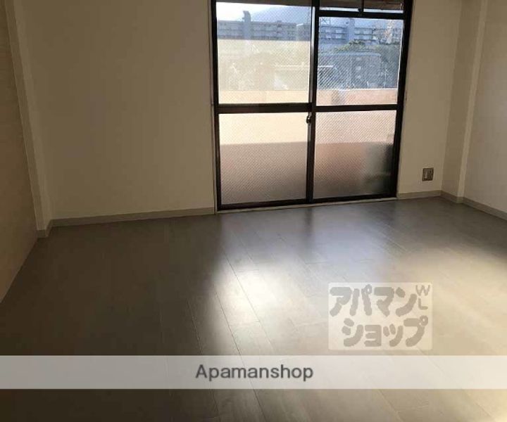 第26長栄センチュリーハイツ406の居間