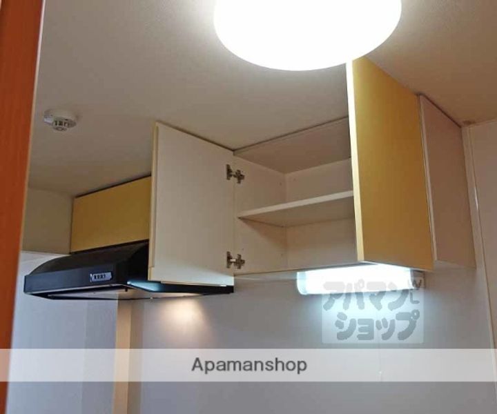 グラン上桂106の内装