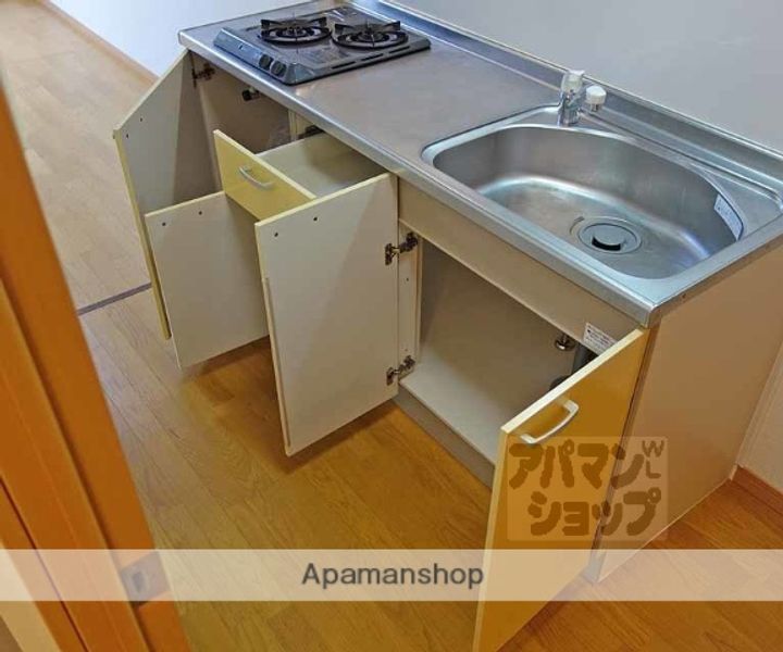 グラン上桂106の内装