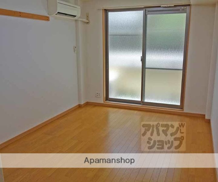 グラン上桂106の居間