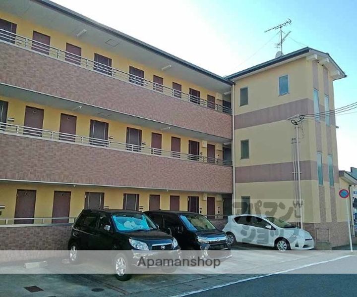 グラン上桂106の外観