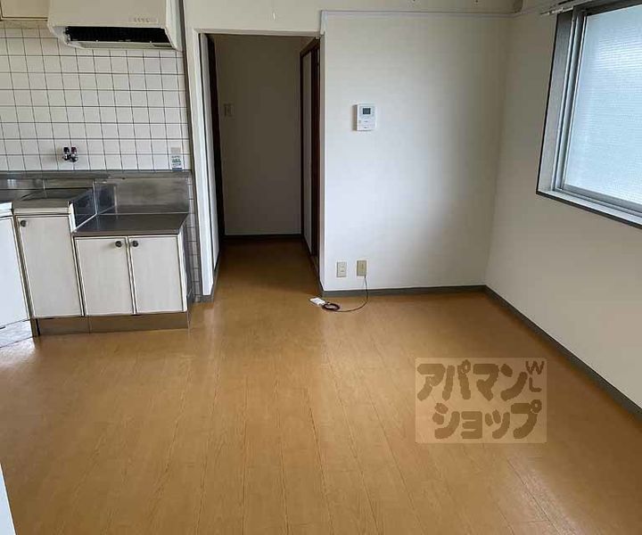 ステージ ツチヤ102の居間