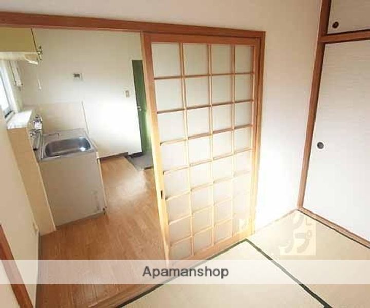 サンハイツ嵯峨野の居間