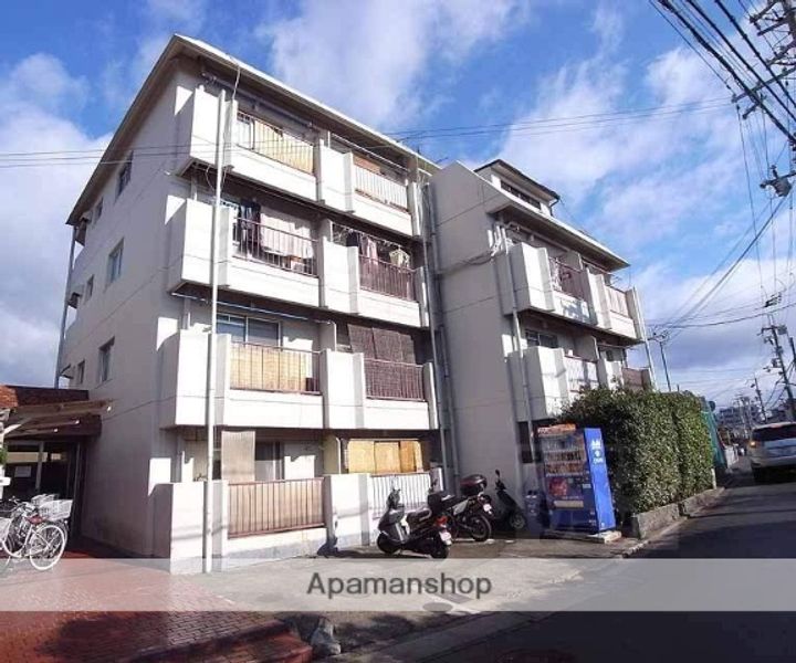 サンハイツ嵯峨野の外観