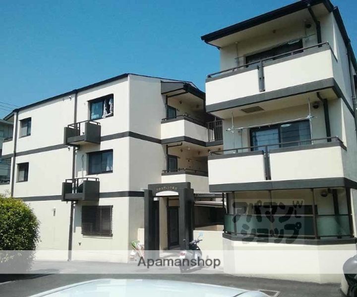 ソルレヴェンテ奥村202の外観