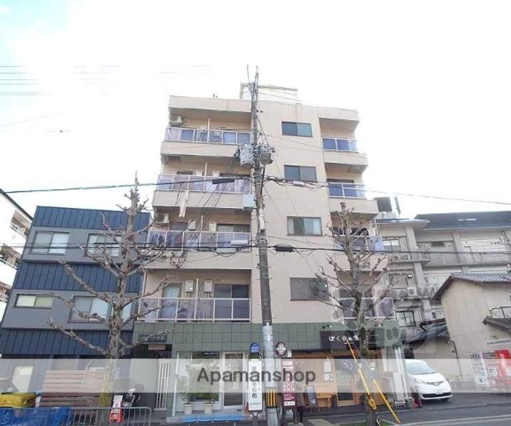 コスモプラザコマツの外観