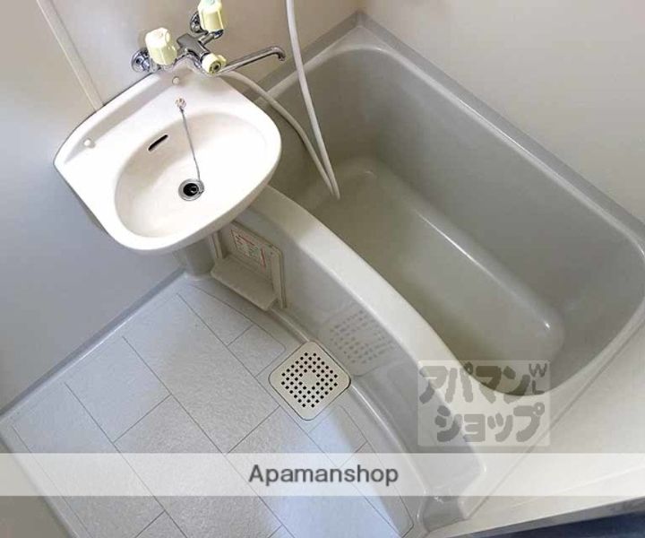 レイディアンス408の風呂