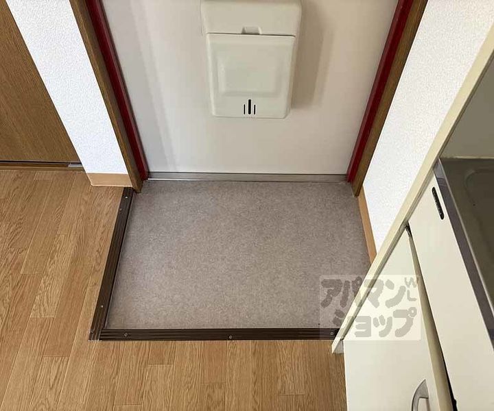 ルモンド安町402の玄関