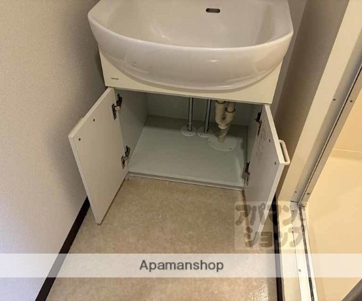 ネオパレス亀岡505の内装