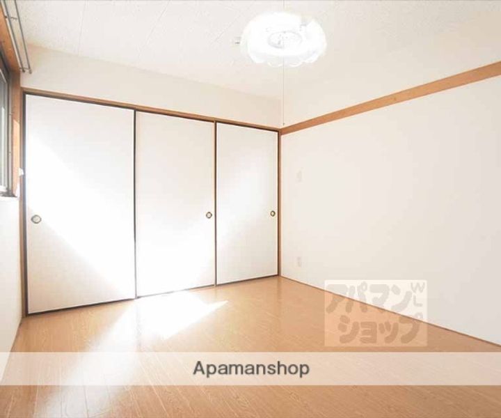 スッデンテンハイムベーレン110の居間