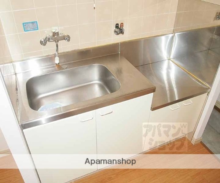 京都府京都市下京区中堂寺壬生川町の賃貸アパートのキッチン