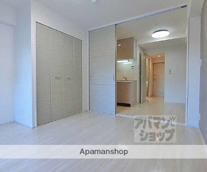 フレンドリーハウス匠 四条堀川801の居間