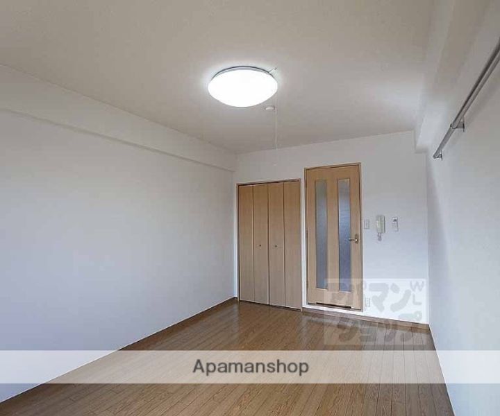 京都府京都市上京区菊屋町の賃貸マンションの居間