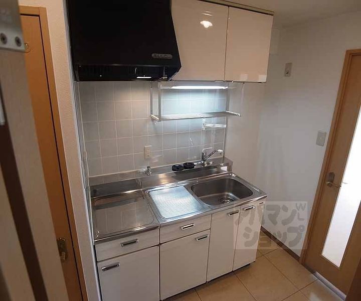 京都府京都市上京区菊屋町の賃貸マンションのキッチン