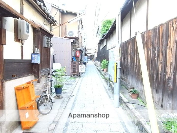 プラネシア星の子四条西洞院502の周辺