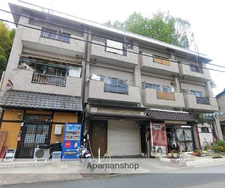 京栄マンション305の外観