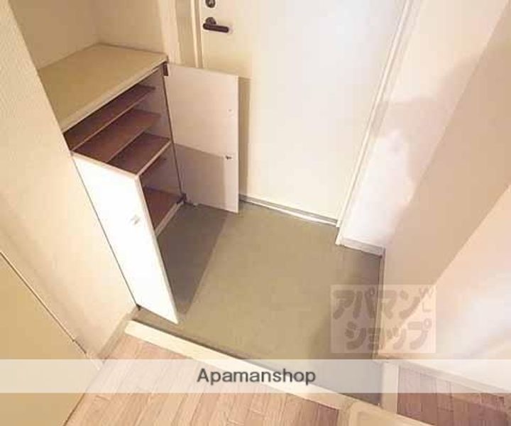 フェニックス堀川IIの玄関