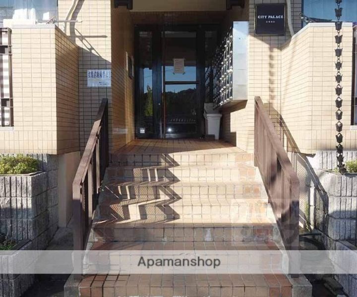 京都府京都市東山区今熊野総山町の賃貸マンション209の外観