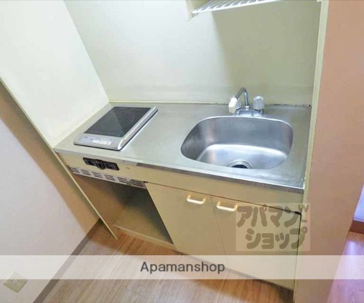 ラルブル北白川203の内装