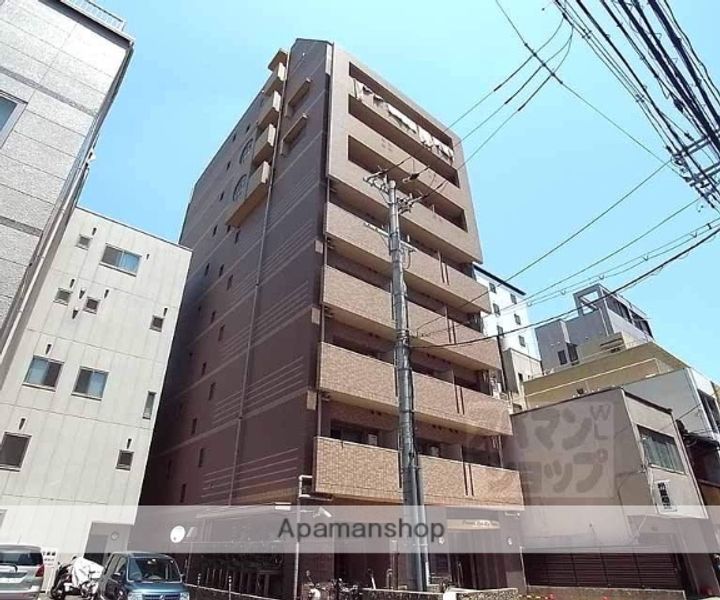 プレサンス京都四条烏丸の外観