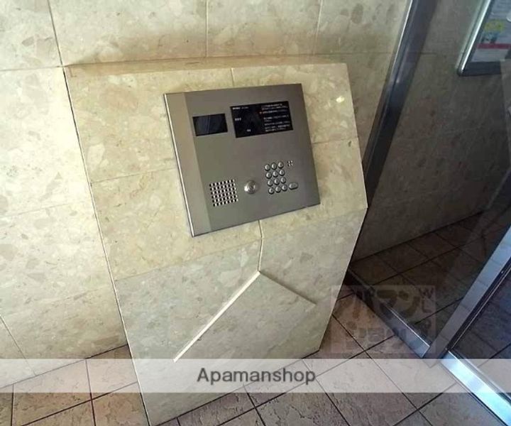 プレサンス京都四条烏丸の外観