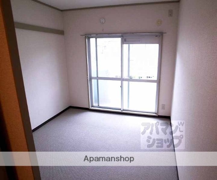 コーポ弘和の居間