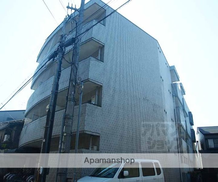 京都府京都市東山区上新シ町の賃貸マンションの外観