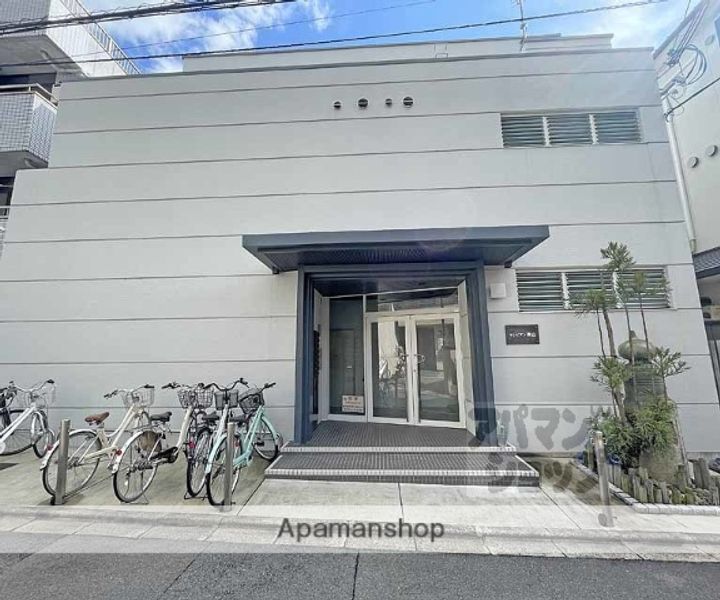 京都府京都市東山区石垣町東側の賃貸マンションの外観