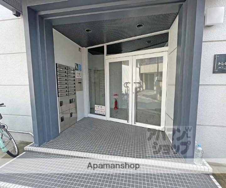 京都府京都市東山区石垣町東側の賃貸マンションの外観