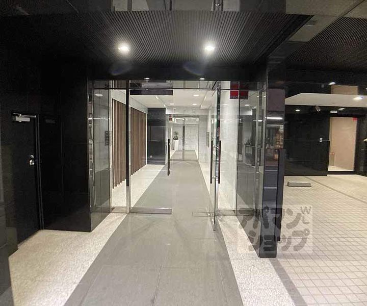 リーガル京都烏丸東304の外観